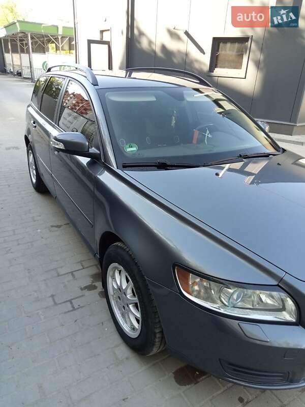 Універсал Volvo V50 2009 в Тернополі