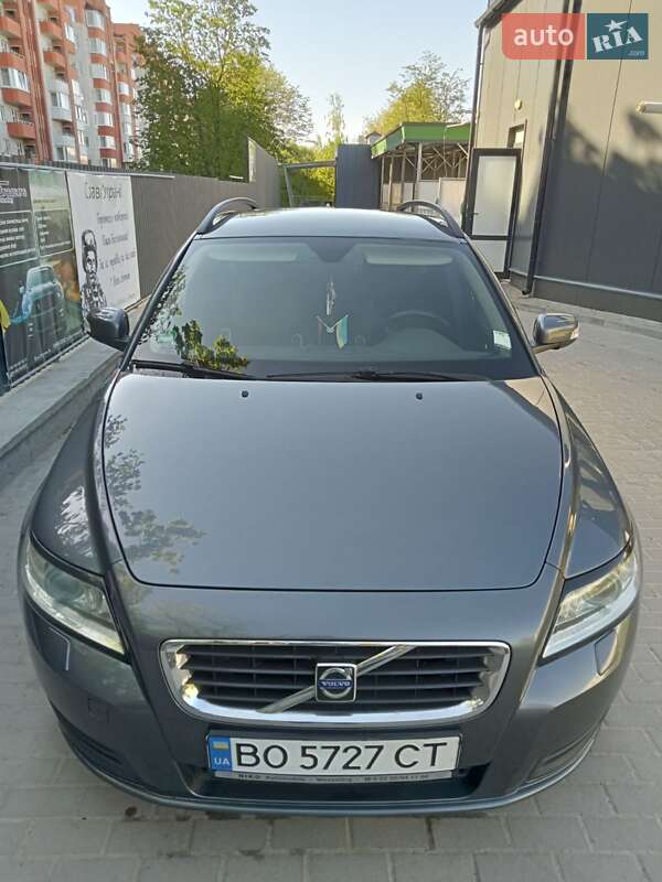 Універсал Volvo V50 2009 в Тернополі