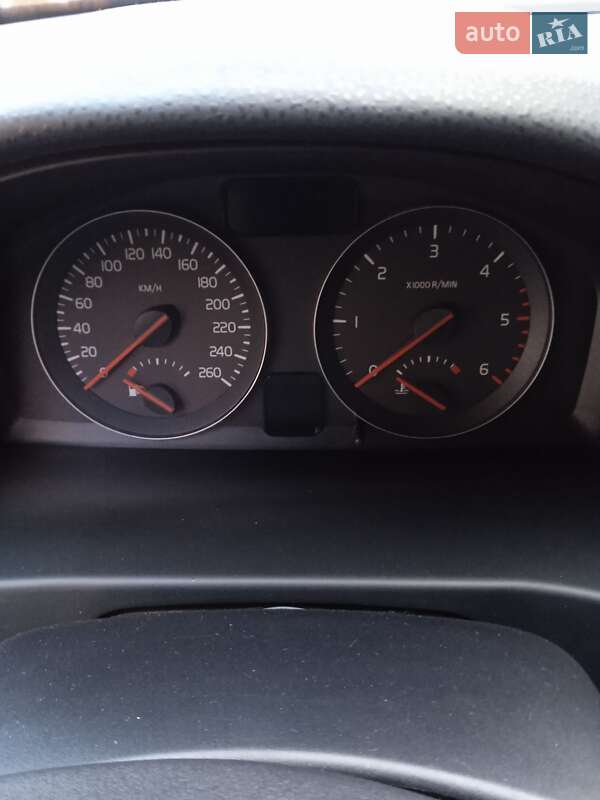 Универсал Volvo V50 2010 в Тернополе