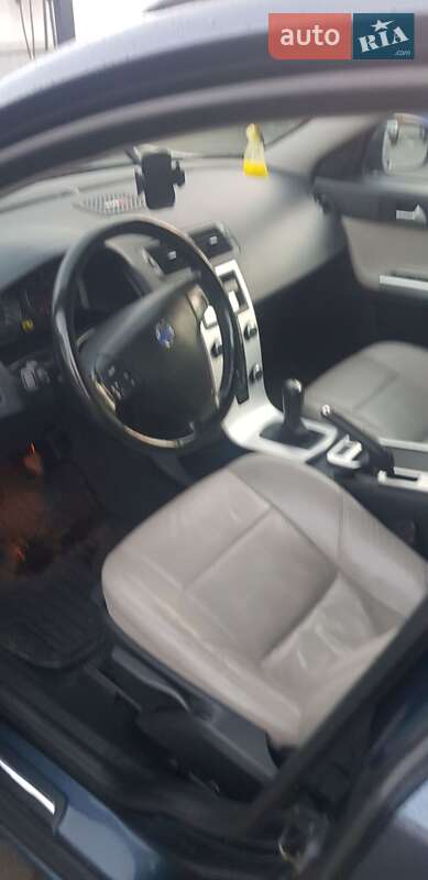 Универсал Volvo V50 2010 в Луцке