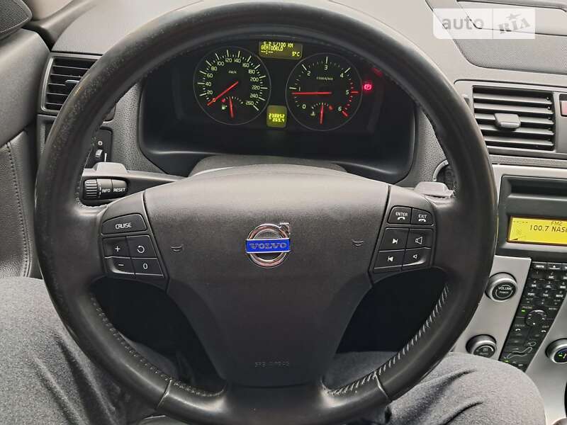 Универсал Volvo V50 2010 в Белогорье