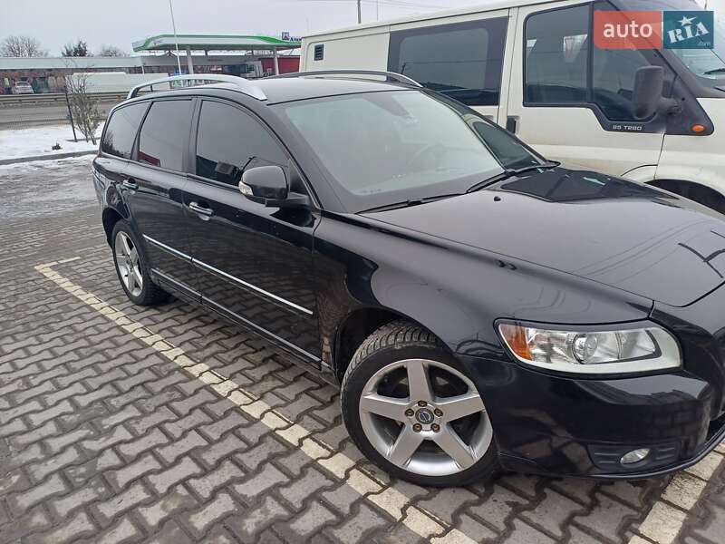 Volvo V50 2011