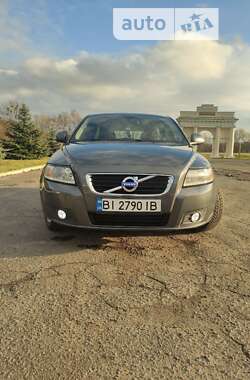 Універсал Volvo V50 2011 в Полтаві