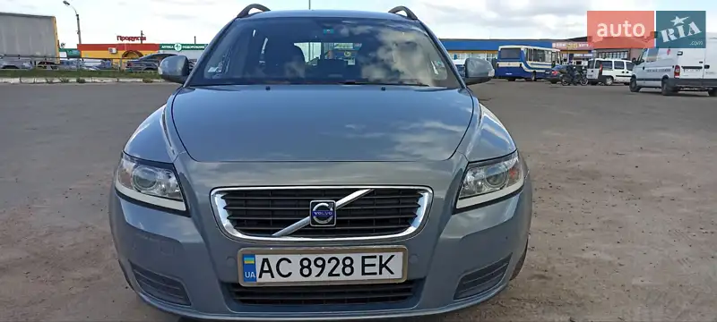Volvo V50