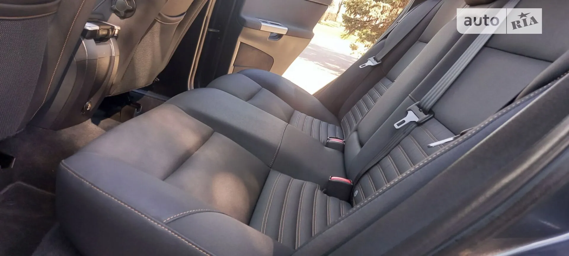 2010 Volvo V50 - мініатюра 16