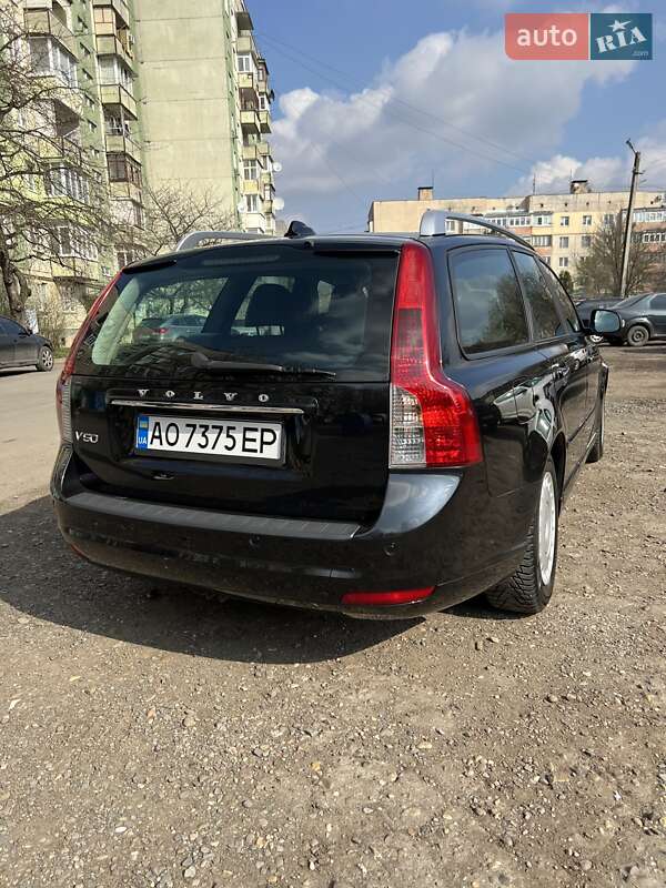 Універсал Volvo V50 2011 в Мукачевому