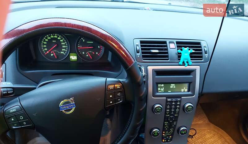Універсал Volvo V50 2009 в Миронівці