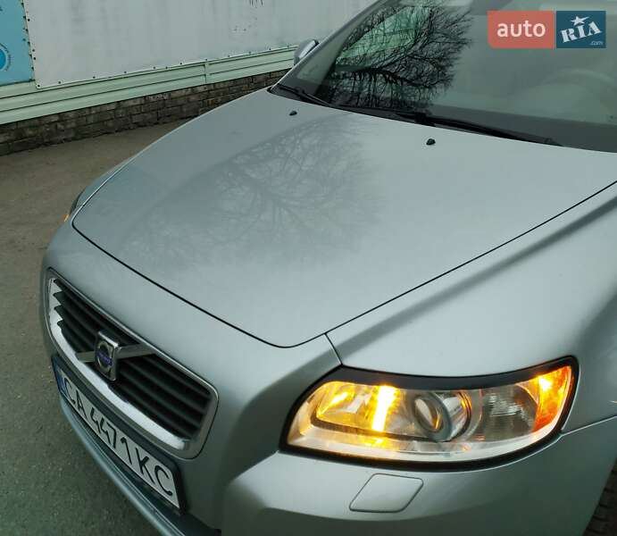 Універсал Volvo V50 2009 в Миронівці