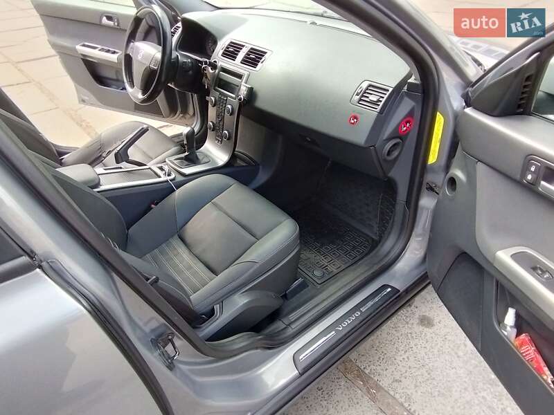 Універсал Volvo V50 2007 в Конотопі