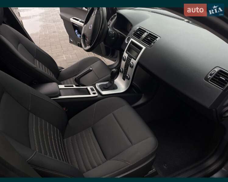 Універсал Volvo V50 2009 в Славуті