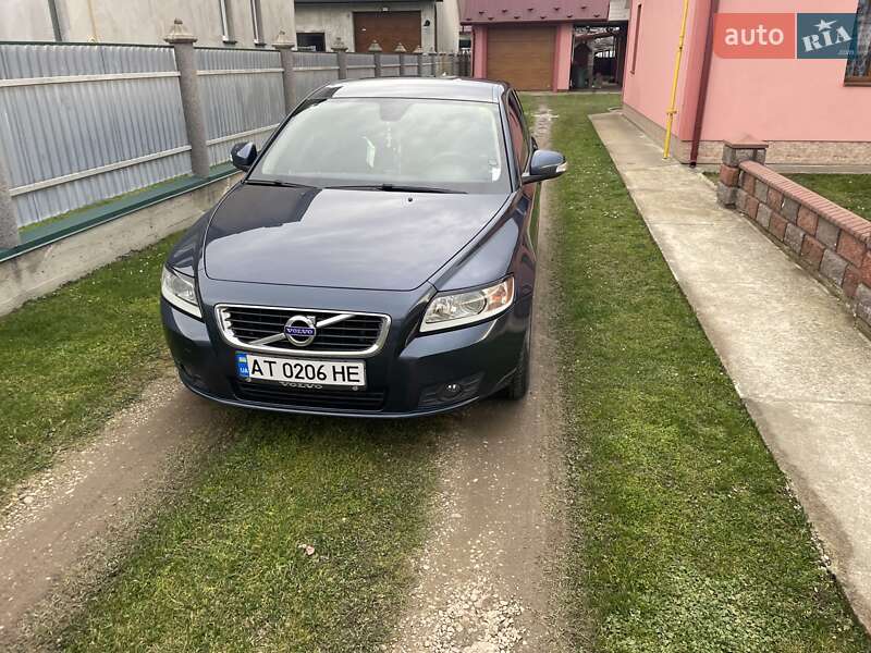 Volvo V50 2010