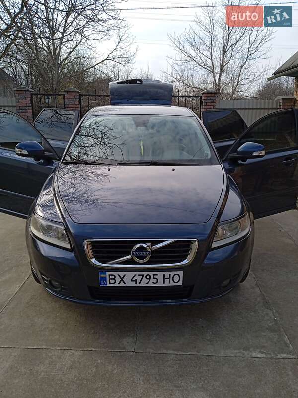Универсал Volvo V50 2011 в Каменец-Подольском фото 2 Универсал Volvo V50 2011 в Каменец-Подольском