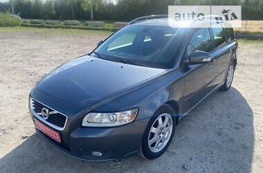 Универсал Volvo V50 2011 в Львове