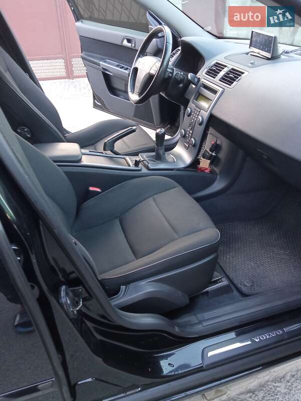 Універсал Volvo V50 2011 в Луцьку