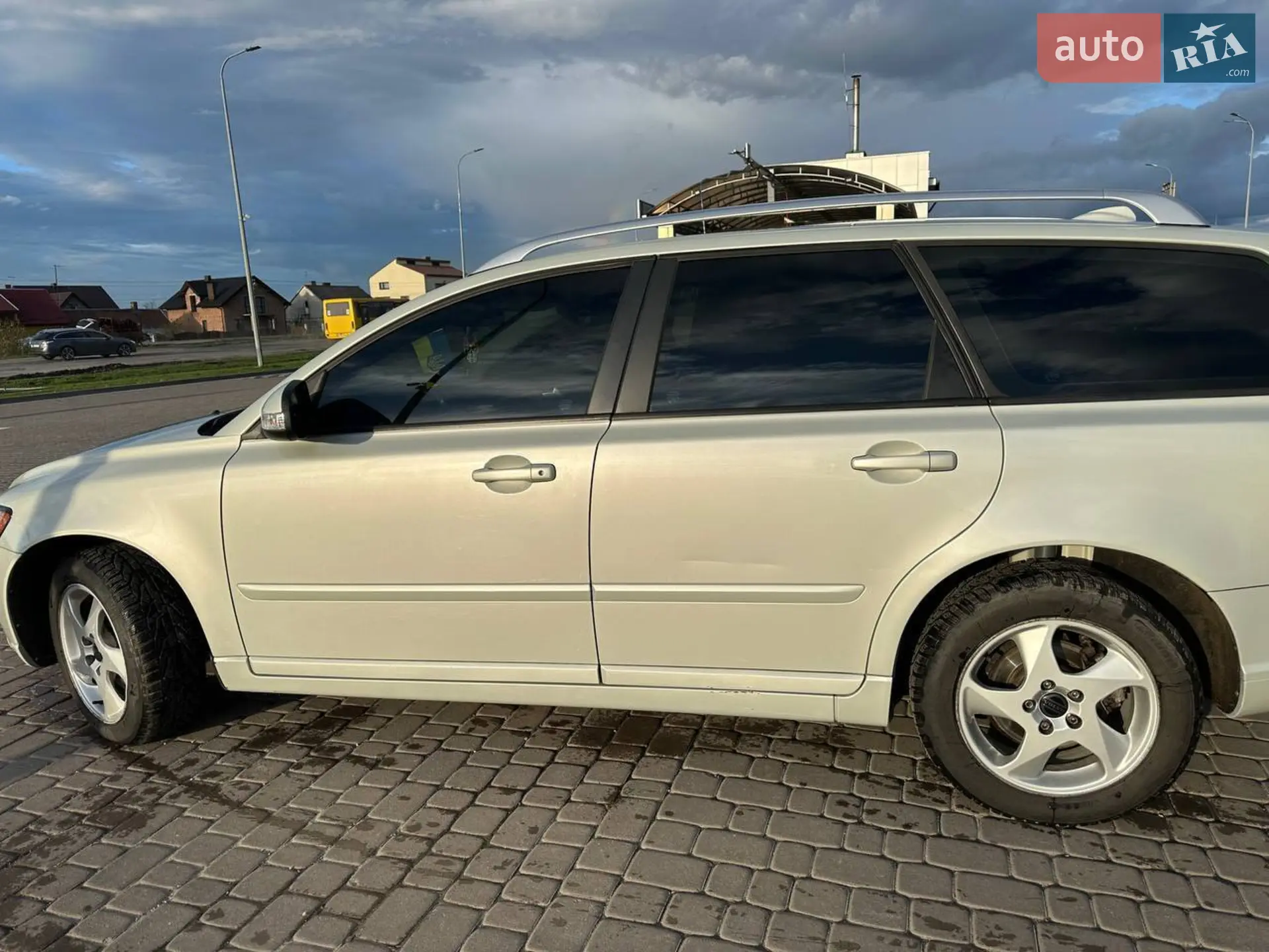 2011 Volvo V50 - мініатюра 8