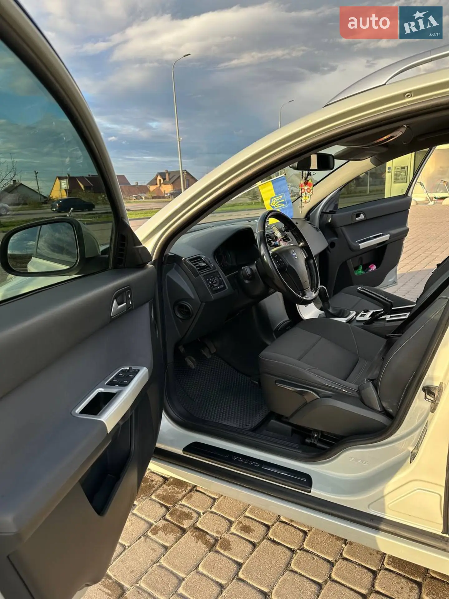 2011 Volvo V50 - мініатюра 12