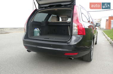 Универсал Volvo V50 2011 в Киеве