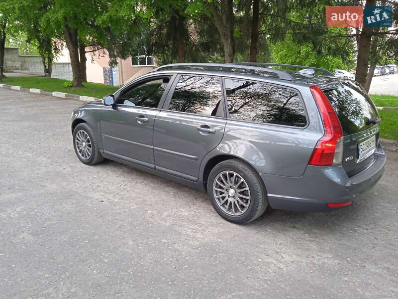 Універсал Volvo V50 2008 в Миколаєві