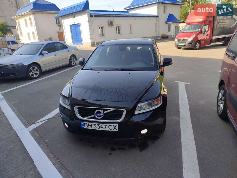 Универсал Volvo V50 2011 в Киеве