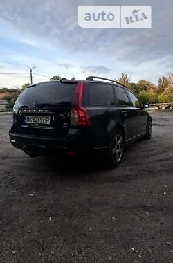 Универсал Volvo V50 2010 в Обухове