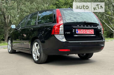 Універсал Volvo V50 2012 в Сумах