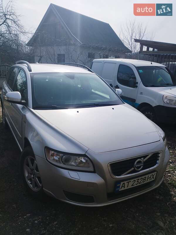 Volvo V50 2010
