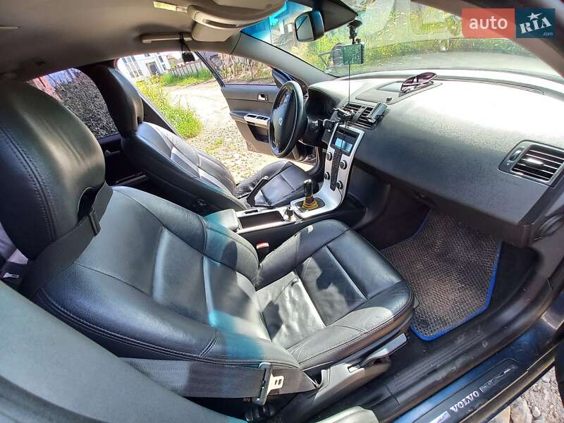 Універсал Volvo V50 2010 в Рівному