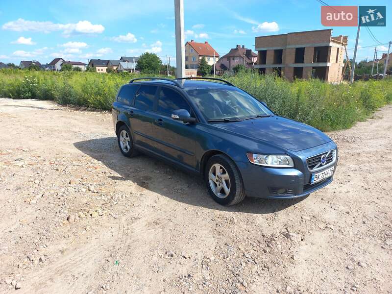 Volvo V50 2010