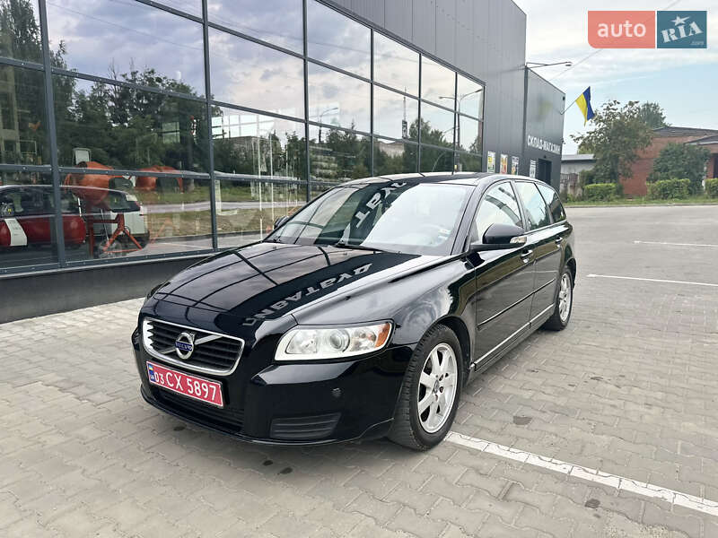 Універсал Volvo V50 2011 в Луцьку