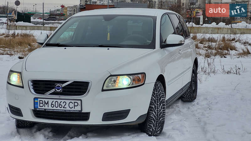 Универсал Volvo V50 2010 в 