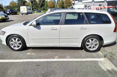 Универсал Volvo V50 2010 в Львове