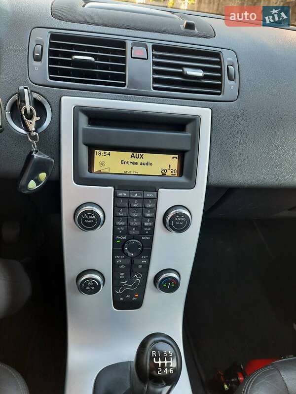 Универсал Volvo V50 2012 в Львове