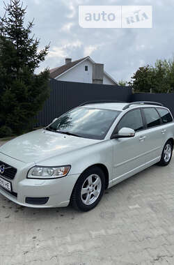 Универсал Volvo V50 2010 в Лановцах