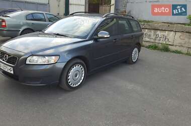 Універсал Volvo V50 2010 в Полтаві