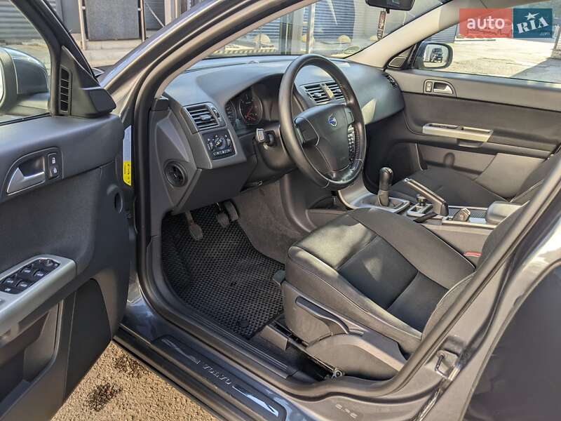 Універсал Volvo V50 2008 в Новояворівську