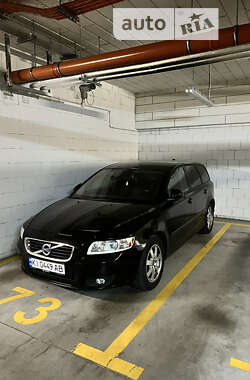 Универсал Volvo V50 2011 в Киеве