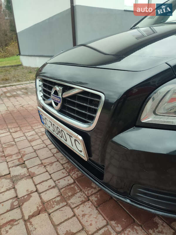 Универсал Volvo V50 2010 в Славском