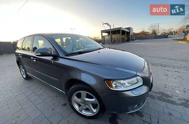 Универсал Volvo V50 2012 в Долине