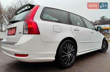 Универсал Volvo V50 2010 в Киеве