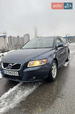 Універсал Volvo V50 2010 в Чернігові