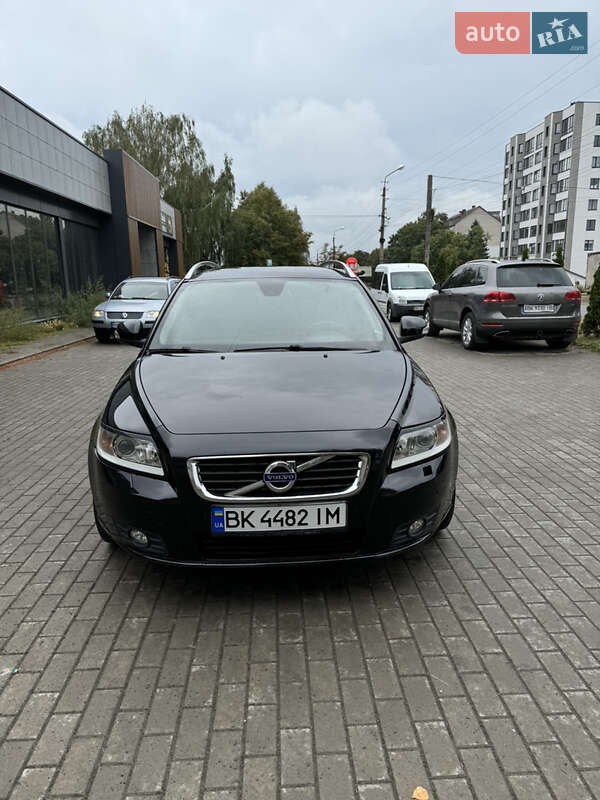 Універсал Volvo V50 2011 в Березному