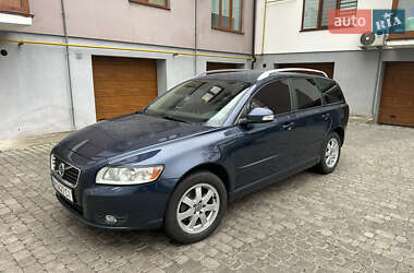 Универсал Volvo V50 2012 в Киеве