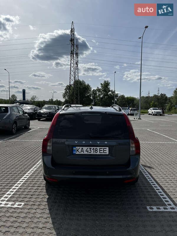 Универсал Volvo V50 2009 в Киеве
