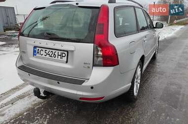 Универсал Volvo V50 2010 в Нововолынске