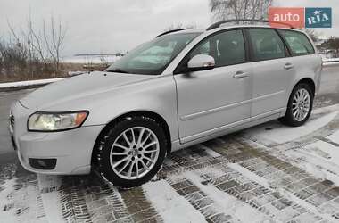 Универсал Volvo V50 2010 в Нововолынске