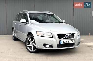 Универсал Volvo V50 2011 в Сарнах