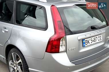 Универсал Volvo V50 2011 в Сарнах