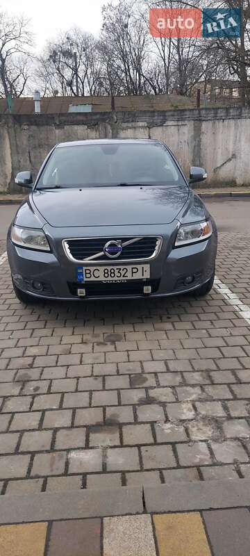 Универсал Volvo V50 2010 в Львове