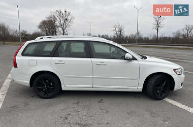 Универсал Volvo V50 2011 в 