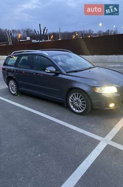 Універсал Volvo V50 2010 в Дніпрі